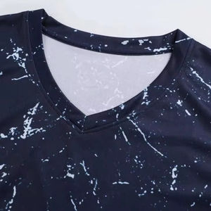 Uniforme de Baloncesto Sublimado Personalizado con Logotipo, Tallas Grandes, 100% Poliéster, Secado Rápido, Antibacteriano, para Pedidos al por Mayor Internacionales - Product Image 3