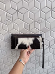 Cartera de mano de cuero tallado a mano de alta calidad 2026, elegante, de piel con pelo, multiusos, estilo western, para mujer, para uso diario. - Product Image 4