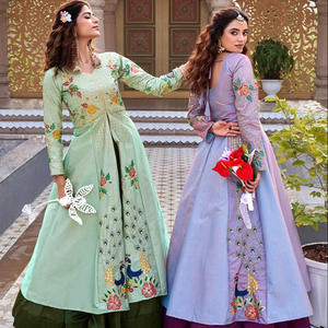 Lehenga Choli de style gujarati pour adulte, en tissu de soie satinée pure, imprimé numériquement, motif évasé imposant, même design, spécial et festif. - Product Image 1