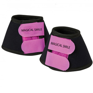 Botas de neopreno para caballos, perfectas para uso diario y de fácil cuidado. Previenen lesiones por sobrecarga. Cierre de cinta adhesiva fácil de usar. - Product Image 3