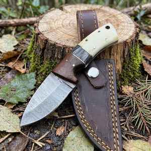 Cuchillo Skinner de Hoja Fija de Acero de Damasco Hecho a Mano con Mango de Madera y Hueso para Uso Diario y Camping, Soporte OEM con Funda - Product Image 4