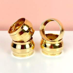 Anillo decorativo redondo de metal para servilletas, para una presentación elegante de la mesa y para ocasiones especiales. - Product Image 3