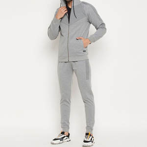 Survêtement de sport moderne et élégant pour l'extérieur, design flexible, confort optimal, coupe ajustée, tenue décontractée classique - Product Image 3