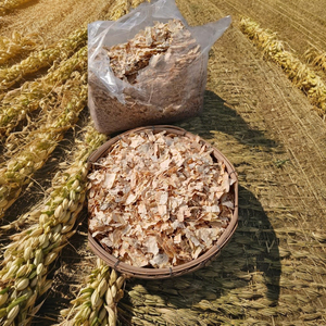 High Quality Soft Pine Wood Chips From Vietnam Large Quantities Exported for Pet <b>Mats</b> & Pads - Product Image 2