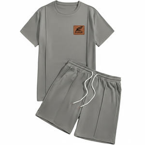 Ensemble de vêtements pour homme sur mesure en coton et fibre de bambou respirant et à séchage rapide, composé d'un t-shirt et d'un short - Product Image 6