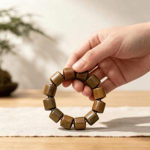 Brazalete de Madera Natural Hecho a Mano, Joyería Clásica de Moda para Mujer, Ligero y Elegante, Accesorio de Regalo de Madera para Fiesta - Product Image 6