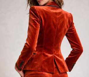 Blazer Entallado de Terciopelo Color Naranja Quemado para Mujer - Product Image 1
