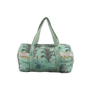 กระเป๋าผ้าฝ้ายแท้ 100% ทำมือ แบบควิลท์ วินเทจ ขนาดใหญ่ เปิดปิดด้วยซิป เป็นมิตรกับสิ่งแวดล้อม ใช้ได้หลากหลาย สำหรับเดินทาง ช้อปปิ้ง ใช้ในชีวิตประจำวัน และไปเที่ยวชายหาด - Product Image 1