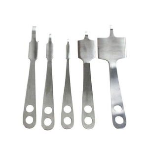 Retractor Hohmann de Acero Inoxidable, Juego de 7 Piezas, Instrumentos Quirúrgicos Ortopédicos con Certificación CE - Product Image 1