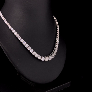 Collier en diamant, argent sterling 925, moissanite taille ronde, design élégant, bijoux fins, accessoire intemporel, fabriqué avec - Product Image 4