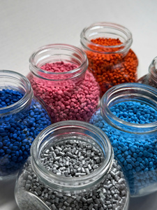 Granulés de colorant concentré de haute qualité pour films soufflés et grades d'extrusion - Product Image 2