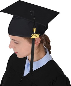 Ensemble Robe de Cérémonie Mate, Toque et Pompon 2026 pour Lycée et Diplôme Universitaire, Tissu 100% Polyester - Product Image 4