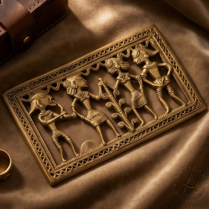 Panneau mural artisanal en laiton Dhokra, motif tribal de scène folklorique, pour une décoration intérieure d'impact - Product Image 6