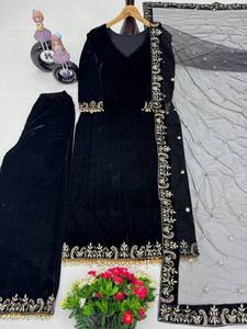 Presentamos la Nueva Kurta/Kurti Negra de Terciopelo Pesado con Dupatta Reversible y de Secado Rápido para Fiestas - Product Image 3