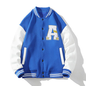 Chaqueta Varsity de manga regular con bordado personalizado, estilo casual, corte regular, unisex, chaqueta totalmente personalizable para hombre a precio económico. - Product Image 4