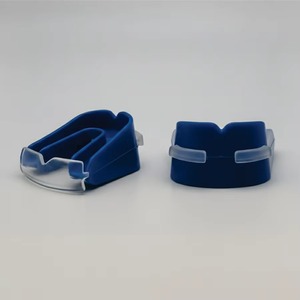 Protector Bucal Profesional de Doble Color para Boxeo, Venta al Por Mayor, Ligero, Color Personalizado, Precio Accesible - Product Image 2