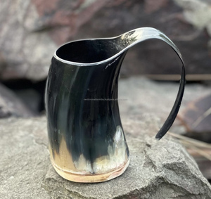 Taza de cuerno de búfalo hecha a mano, jarra de estilo vikingo, tamaños y logotipos personalizados, regalo de barra único - Product Image 2