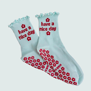 Custom High Quality Women <b>Pilates</b> <b>Socks</b> Logo Embroidery Anti-slip Grip <b>Socks</b> Premium Cotton <b>Pilates</b> <b>Reformer</b> Active Wear - Product Image 5