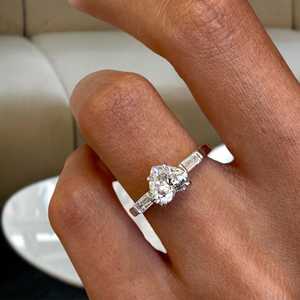 Romantic Lab Grown 1.02CT Heart Cut Diamond Three Stone <b>Ring</b> with 14K White Gold For Women's For Engagement Proposal For Lovers - Product Image 4