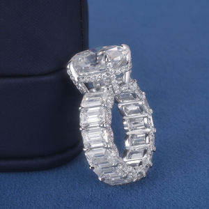 แหวนหมั้นเพชรโมอิสซาไนต์ทรงรีสำหรับผู้หญิง ชุบเงิน ประดับเพชรแบบหนามเตย สำหรับงานหมั้นและงานแต่งงาน สไตล์ทันสมัย ขายส่ง - Product Image 3