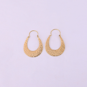 Pendientes de aro estilo tribal dorado, tamaño 50x35 mm - Product Image 1