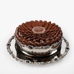 Luxury <b>Assorted</b> <b>Chocolate</b> Gift Bowl Premium Multi Flavor Sweets Platter For Eid Ramadan Party Holiday Catering Wholesale Supply - Product Image 5
