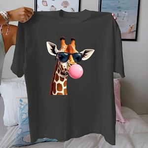 Girafe soufflant rose bubblegum pur coton t-shirt femme coupe confort - Product Image 1