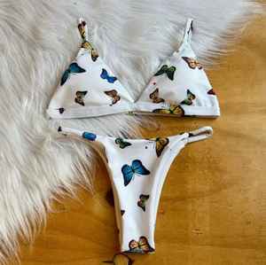 Ensemble de bikini personnalisable avec micro-soutien-gorge, motifs à carreaux, fruits, animaux et unis, décorations en strass et dentelle, logo sur la taille avant - Product Image 3