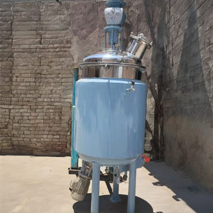 Réservoir de mélange à double paroi en acier inoxydable avec agitateur pour le chauffage et le traitement sous vide - Product Image 3