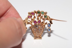 Broche vintage en or 14 carats avec diamants moissanite, émeraudes, saphirs et rubis, entièrement sertie de diamants moissanite sur argent 925, pour femmes et hommes - Product Image 2