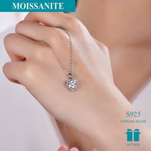 Collana con Cuore in Argento 925 e Diamante Moissanite, Categoria Prodotti Diamanti Sciolti - Product Image 4