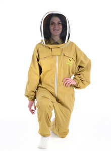 Traje de Apicultura Ventilado para una Experiencia de Apicultura Cómoda, Hecho en Pakistán - Product Image 5