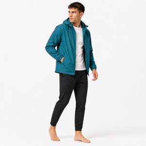 Chaqueta cortavientos ligera e informal con tela resistente, diseño moderno y ajuste cómodo, ideal para aventuras al aire libre. - Product Image 6