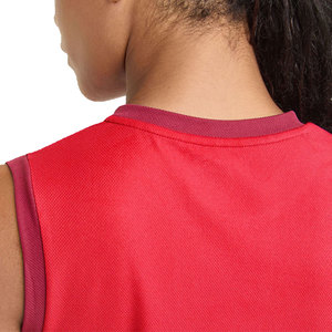 Tenue de tennis pour femmes de qualité supérieure, élégante et performante, conçue pour les athlètes dédiés et la pratique quotidienne. - Product Image 6