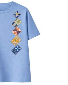 Camiseta de Mujer Azul Cielo Personalizada con Bordado de Patchwork, Cuello Redondo de Algodón Suave, Manga Corta Informal, Top Ligero de Verano - Product Image 4