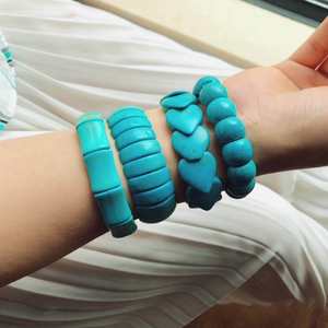 Pulseras de Resina de Alta Gama al por Mayor, Cuerda Elástica, Brazaletes Modernos - Product Image 1