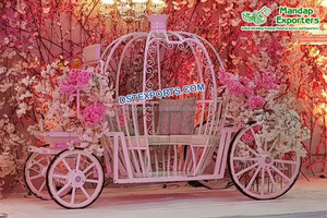 รถขนส่งคู่รักที่น่าทึ่งสําหรับงานต้อนรับงานแต่งงานที่ทันสมัยเจ้าสาวเจ้าบ่าวที่ดีที่สุดงานแต่งงานที่มีสีสันตกแต่งซินเดอเรลล่า - Product Image 5