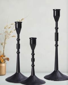 Moderno Portavelas de Hierro de Diseño Montado en Pared que Realza Interiores Contemporáneos, Pasillos, Dormitorios y Comedores, Hermosamente Decorativo para la Noche - Product Image 3