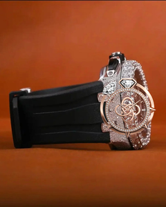 Montre de luxe pour homme en acier inoxydable de qualité supérieure avec diamants en moissanite - Product Image 2