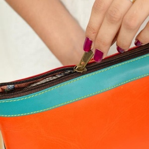 Bolso de mano de lujo para mujer personalizable de cuero genuino Vintage bohemio Rock moda Correa única portátil de moda para el verano - Product Image 2