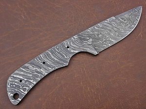 Couteau brut en acier de Damas, manche en bois personnalisé, pointe tombante, qualité industrielle, pour la chasse et le bushcraft, forgé à la main - Product Image 4