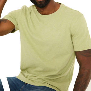 T-shirt homme style streetwear moderne, coupe simple et tissu doux pour les collections de tenues quotidiennes - Product Image 4