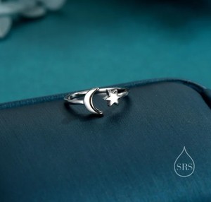 Anillo Abierto de Plata de Ley con Luna y Estrella, Talla Ajustable, Anillo de Estrella y Luna, Joyería Celestial, Anillo Delicado de la Estrella de David - Product Image 5