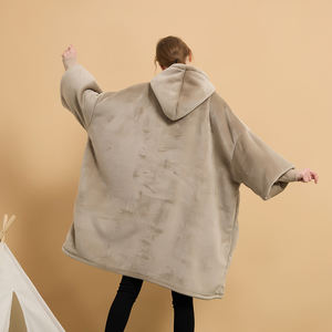 Couverture à capuche surdimensionnée personnalisée en polaire Sherpa épaisse, imprimée, confortable et chaude - Product Image 5