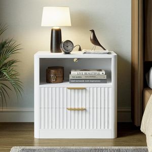 Set Moderno di 2 Comodini Scanalati in Legno con Cassetti Aperti e Ripiani, Comodino con Stazione di Ricarica - Product Image 2