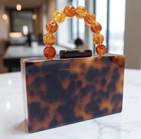 Tas Selempang Bentuk Bunga dari Resin Buatan yang Sedang Laris Dijual, Model Clutch Wanita dengan Pola Fashion untuk Acara Pernikahan.