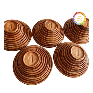 Plateau de service en bois massif avec base plate et bords surélevés, design pratique pour la présentation des aliments et l'agencement domestique - Product Image 1