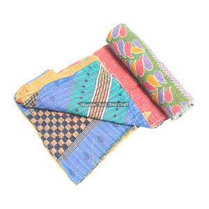 Preciosa Colcha Kantha Étnica India Hecha a Mano, Lavable, 100% Algodón, Decorativa, Reversible, Cosida a Mano, Pesada, Estilo Antiguo, Venta al por Mayor - Product Image 1