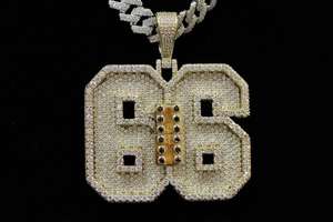 Colgante de Letra y Número con Incrustaciones de Moissanita para Hombre, Personalizado, Estilo Hip Hop, Lujoso, Chapado en Oro, Plata de Ley 925 Certificada - Product Image 5