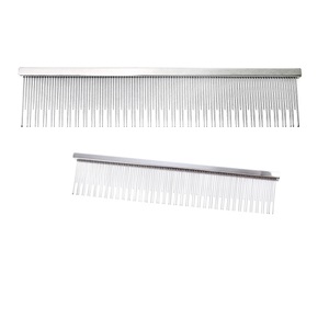 Peines de metal de latón premium personalizados para perros y gatos, con dientes largos y cortos, para eliminar nudos en el pelaje de las mascotas. - Product Image 3